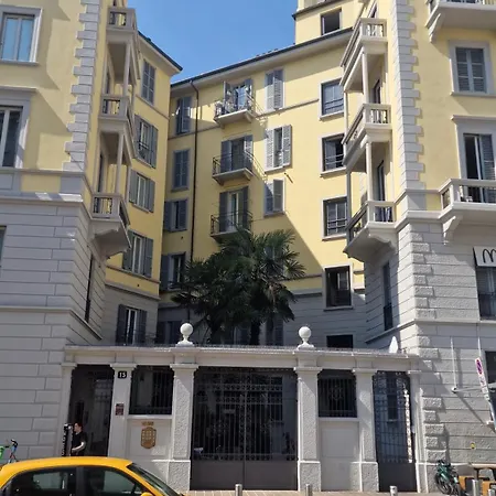 Lilly Πανσιόν *
